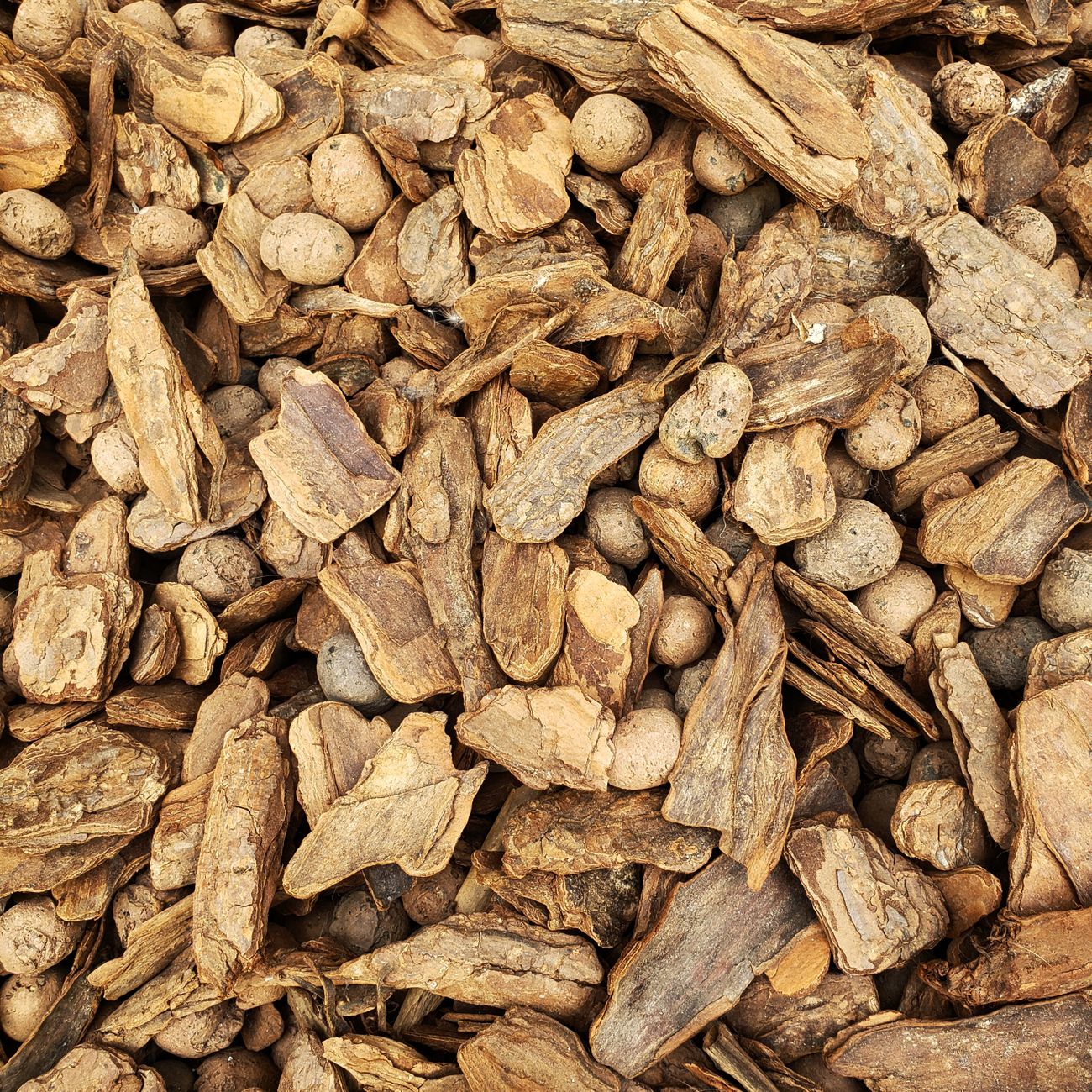 Organické hnojivo z lucerny 2 kg – Hnojivá | Záhradkárov Kút